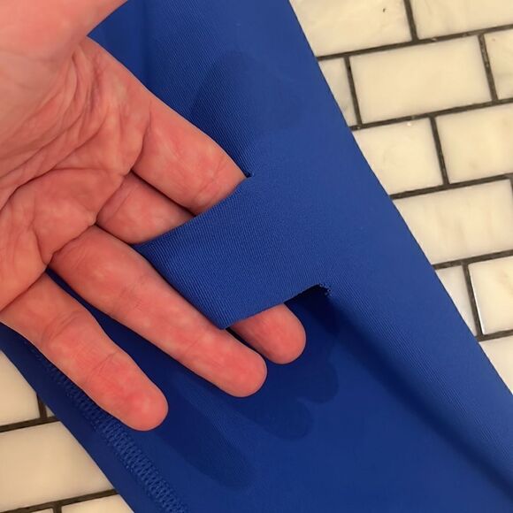 90 Degree by Reflex royal blue spandex legging with cut out rips on thighs XS - Picture 5 of 5